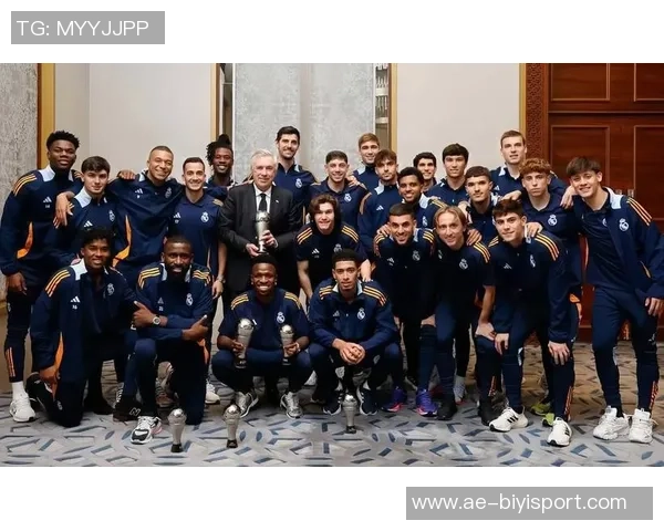 FIFA年度最佳阵容揭晓贝林厄姆亚马尔范戴克入选姆巴佩遗憾落选