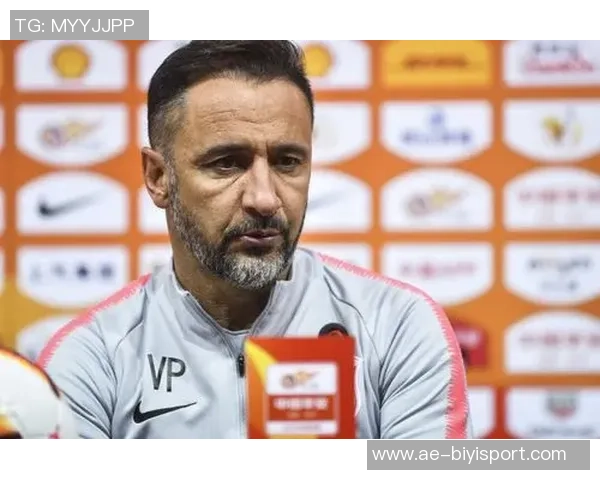 克洛普帽子上的缩写揭示球队精神:强度是我们的标志 克洛普帽子上的缩写揭示球队精神:强度是我们的标志