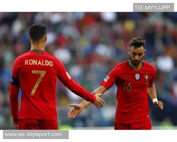 希勒建议范戴克用精彩表现反击鲁尼批评以实际行动证明自己 希勒建议范戴克用精彩表现反击鲁尼批评以实际行动证明自己