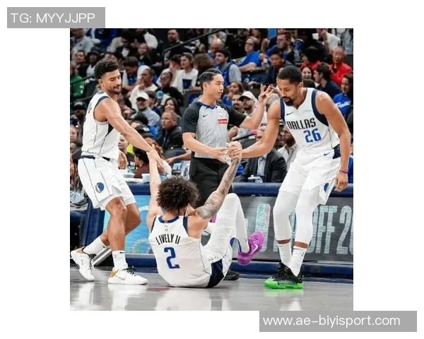 独行侠客场对决掘金克莱有望复出加福德因伤缺席比赛